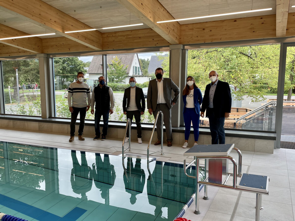 Schwimmbad in Ahorn eingeweiht
